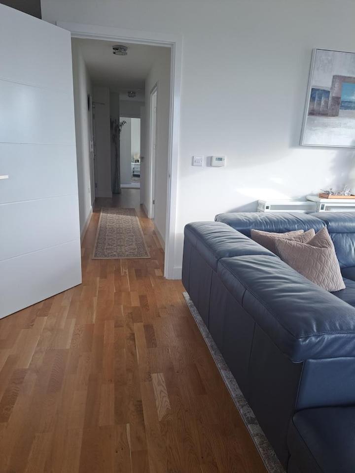 Cozy Double Room With Large En Suite Near Canary Wharf London With Amazing Views In A Shared Apartment Екстериор снимка